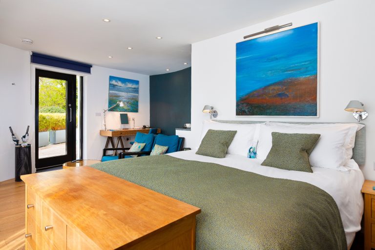 d2bf6e16 606a 4639 bfd7 efe56a626b15 768x512