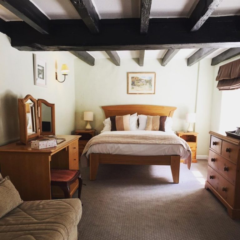 d3cd3298 e53f 4969 82d4 630719a0922e 768x768