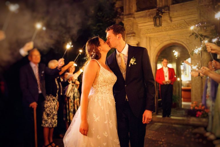 d42c24ce 9a3d 4bcf 915f b46c5975bde7 768x512