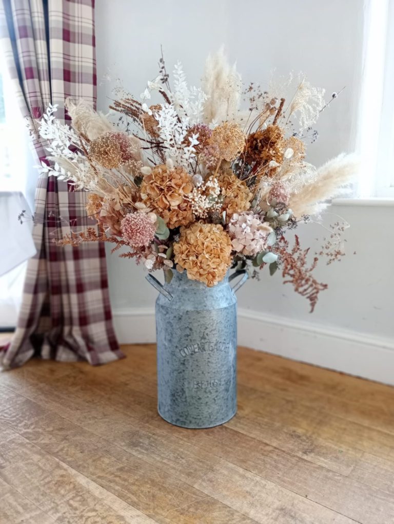 d4bbd4b9 b301 430c bad8 76142222b160 768x1020