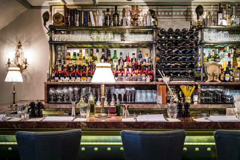 daphnes bar by paul winchfurness 1 scaled 768x511