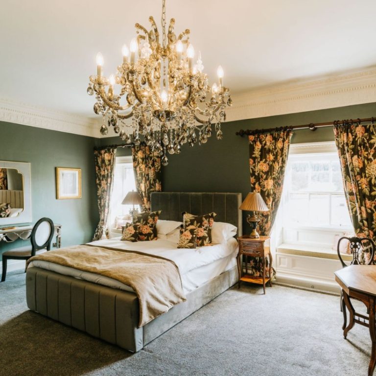 deae20bc d4f2 4c7a 8268 d48c5b3f17bc 768x768