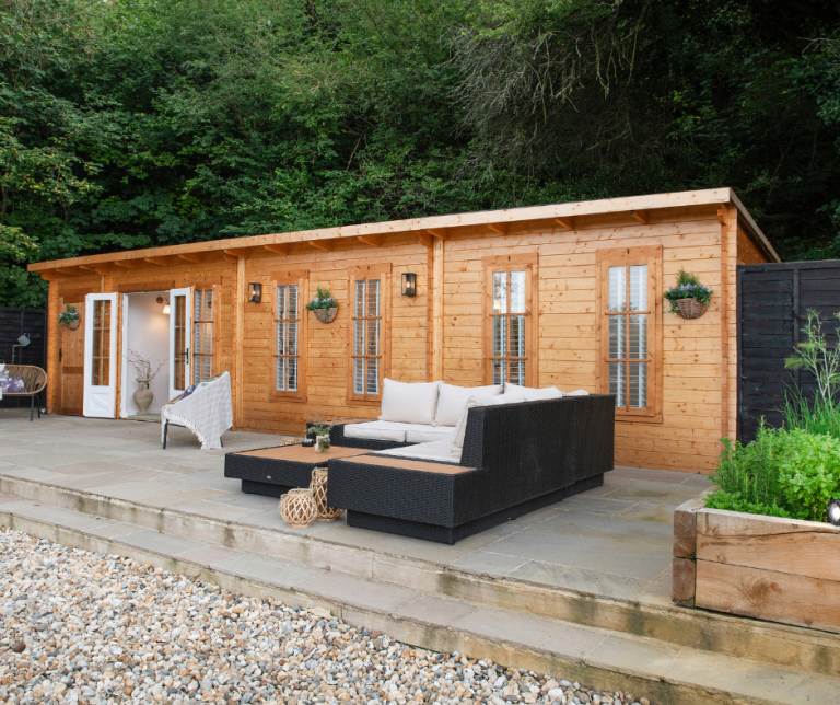 deccc8de cd61 4310 9cb9 e13da7266683 768x644