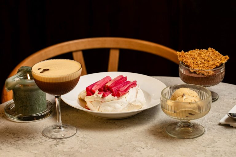 desserts dinner 22042024021950 768x512