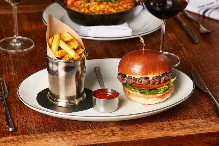 dine in with us 25032024011804 768x512