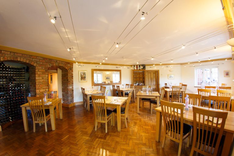 dny8r8mzyrqnvfbardhd 768x512