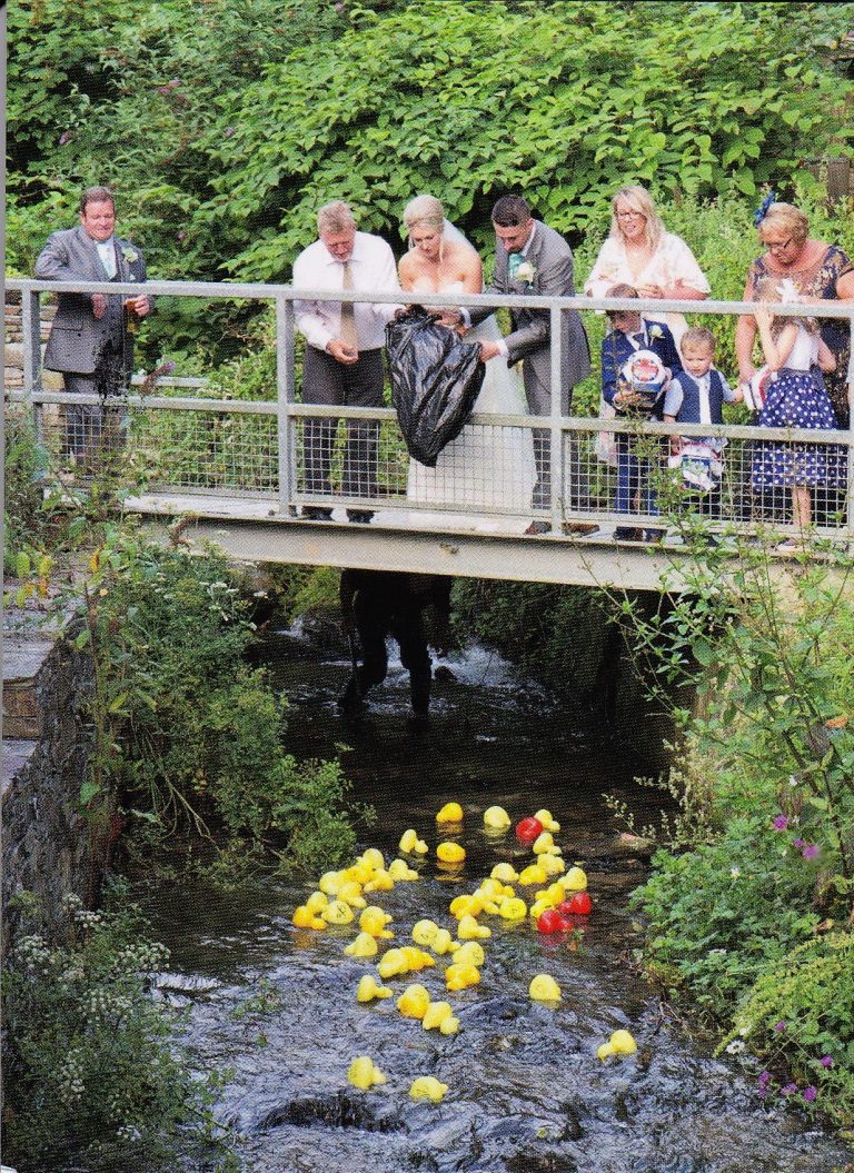 duckracepic2 768x1055