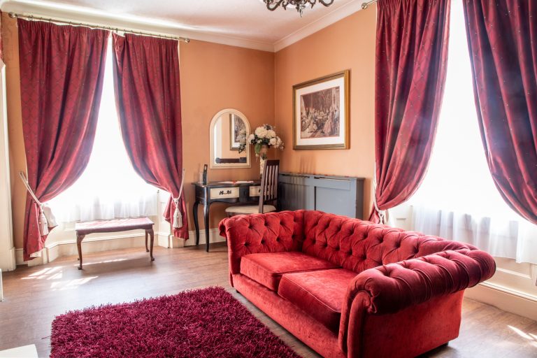 e7d4bdfb 37e3 4ab8 b243 72e7a94a35e0 768x512