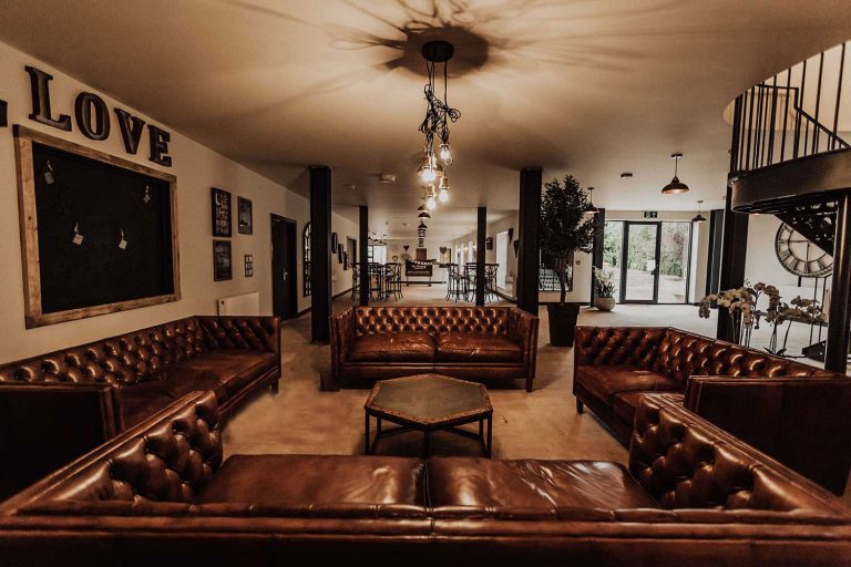 e81e8ced 027f 4f76 ae52 e66d6edbbe80 16 The Guest Lounge at The Mill Barns3 768x512