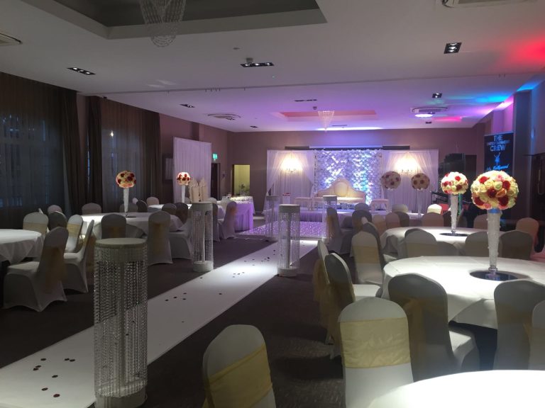 ec9dd21a d3f4 4450 985e a447a548443e Courtyard Asian Wedding 768x576