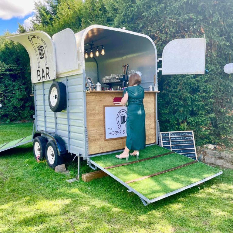 ed188aec dfe3 49fc 8643 da47672f8395 768x768