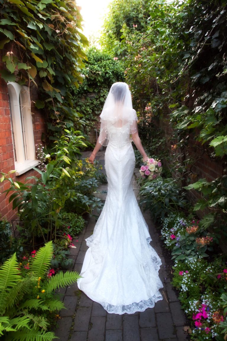 eeBXdjJwY6 photoA22 768x1152