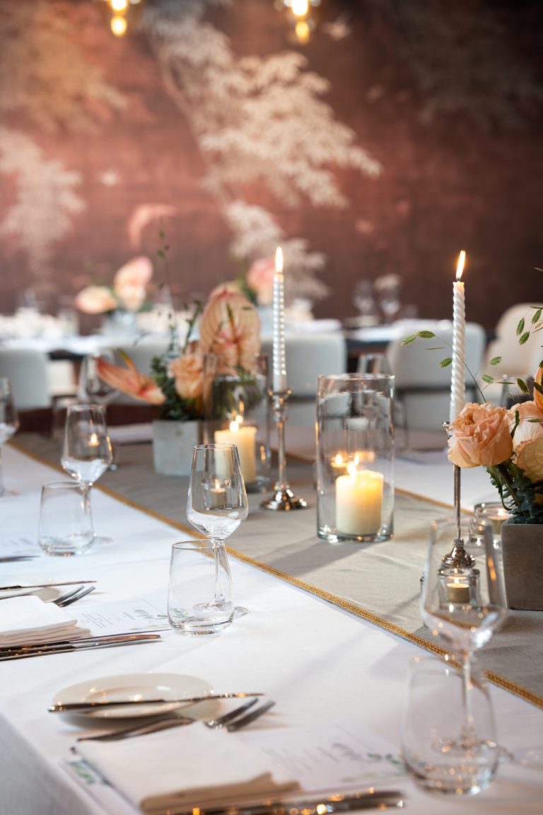 eeWXRAjA8d photoA7 768x1152