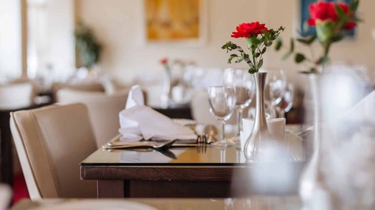 eey8J9aEYl photoA14 768x432