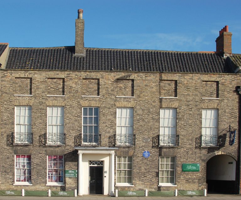 elizabethan house nrhs4t 768x639