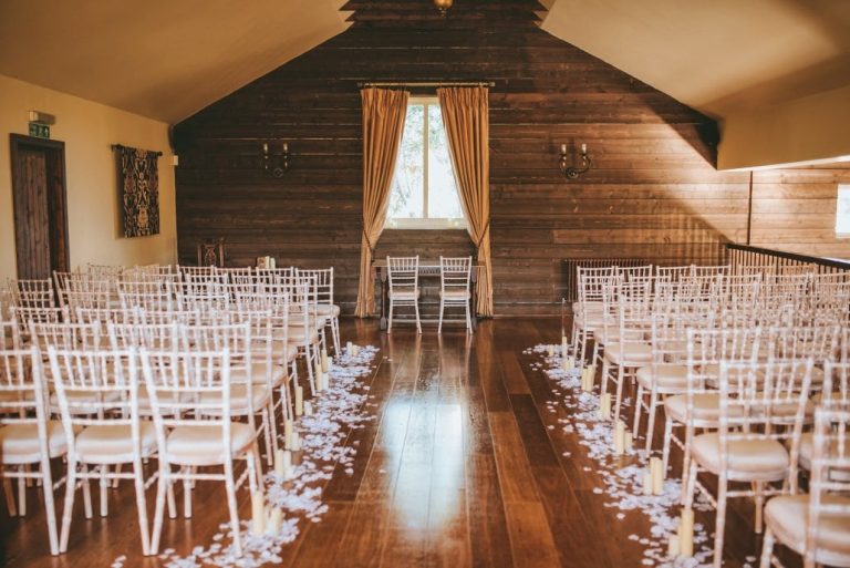 essex barn wedding venue 28022020020442 768x513