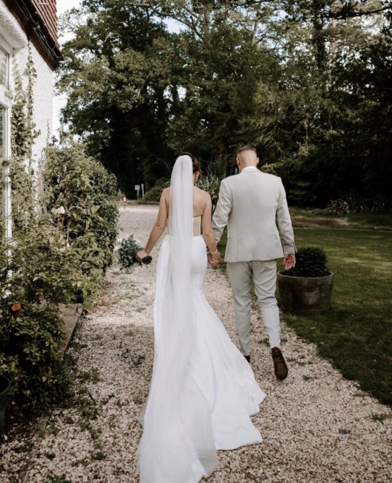 f283f441 f143 4bcb b6ce 9aa2a24be084 768x946