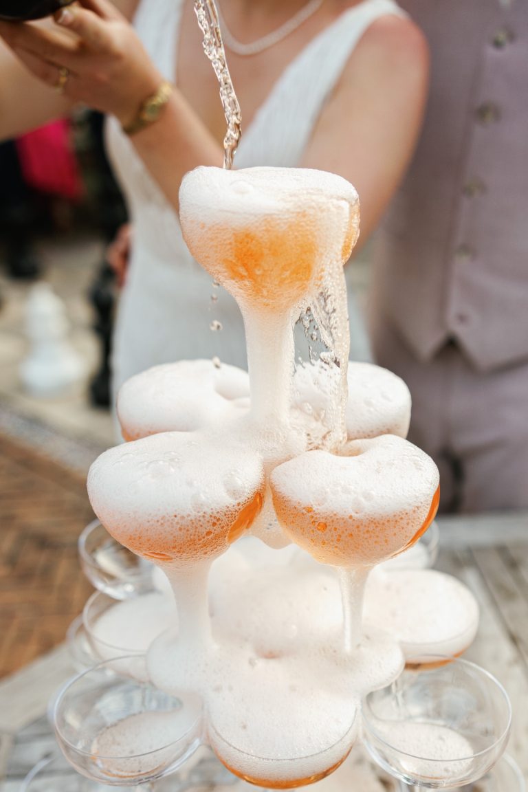 f9f3688b f029 4f73 ad3d a5ab37cfd727 768x1152