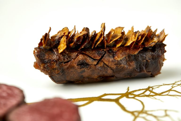 fallow deer with jerusalme artichoke retouched 10  07032023040805 768x512