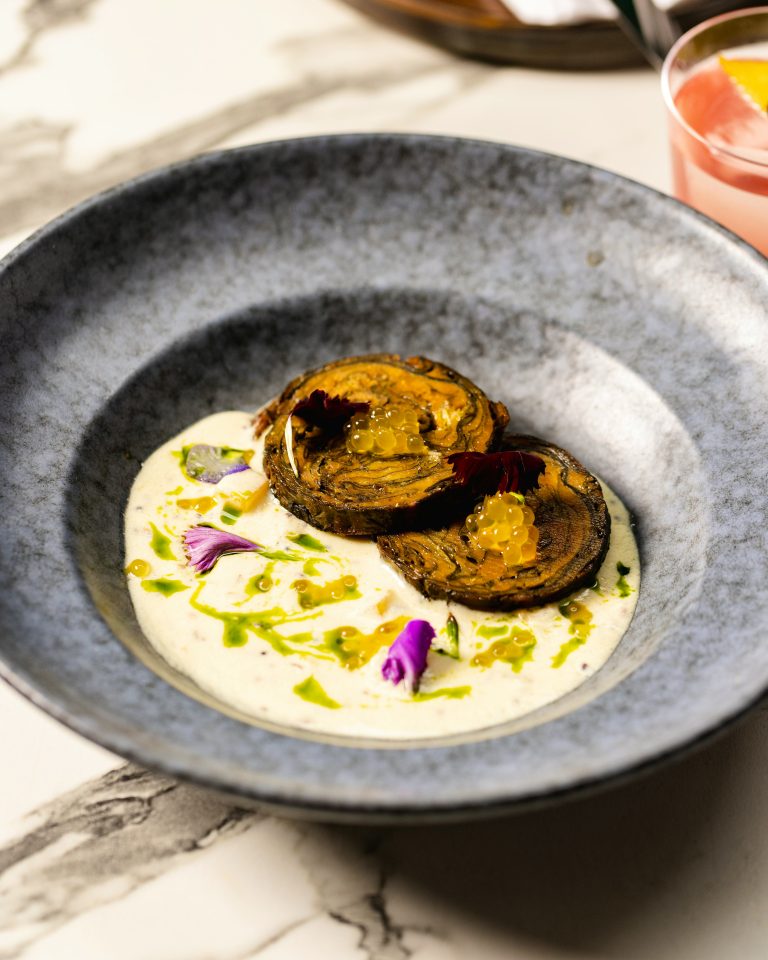 farzi hr 11 09102023045400 768x960