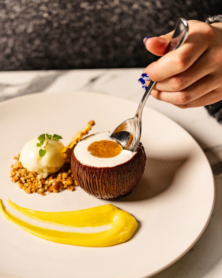 farzi hr 30 09102023045457 768x960