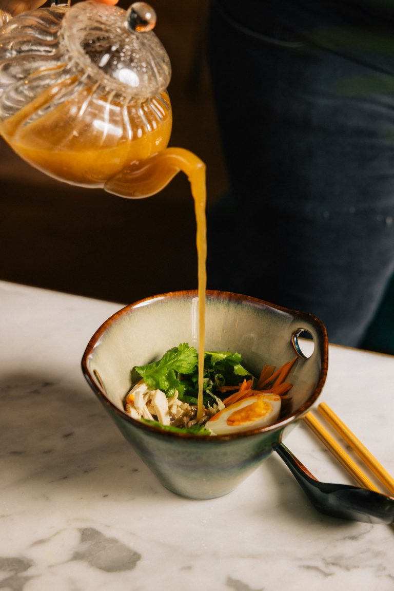 farzi october2024 39 15112024111228 768x1151