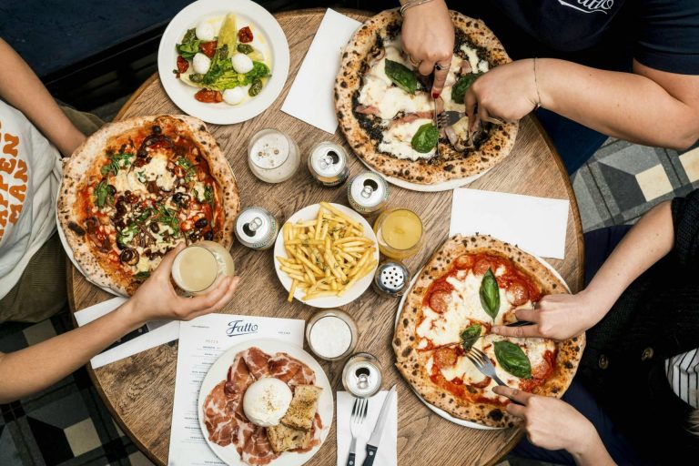 fatto a mano pizza pizzeria brighton hove london restaurant2 scaled 01022023044717 1 768x512