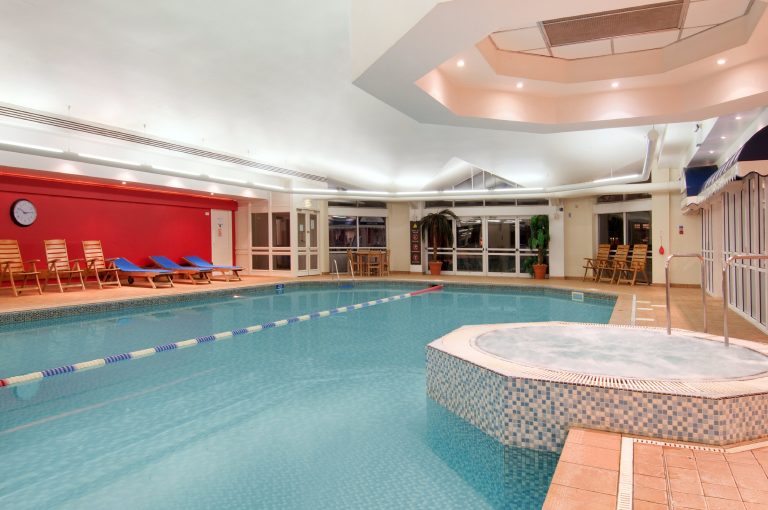 fb25c983 223d 4cb0 8fe4 496f60c9093d EMALE SwimmingPool 768x510