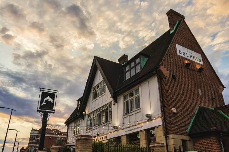 fe03e7bd0ee5b5bcd7f35274b6440843 24102023021410 768x512