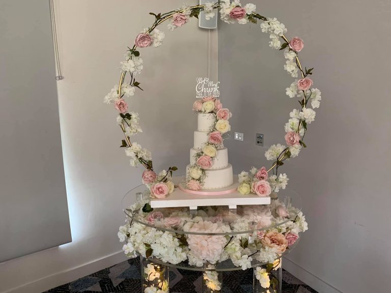flowercakestand 768x576