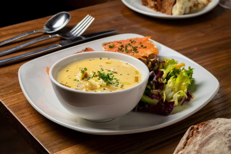 food 23112023053313 768x512