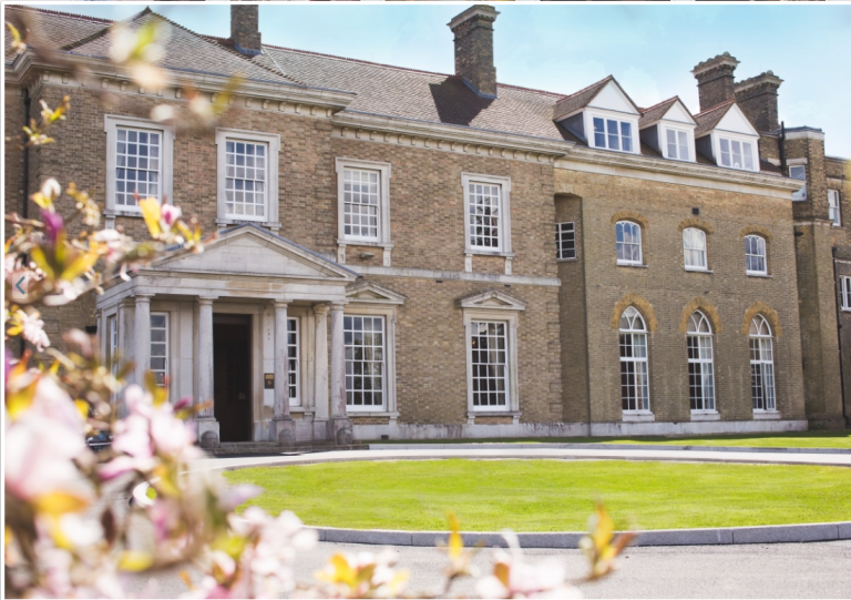 frontofhouse 768x541