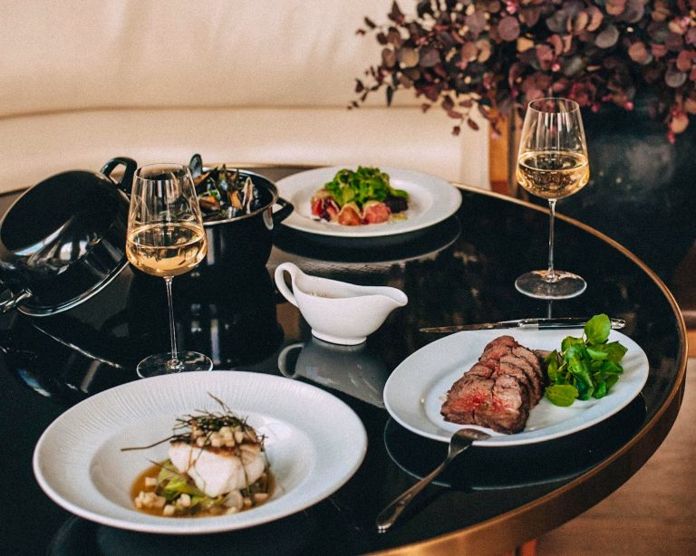 full dinner table 17102022032900 768x614