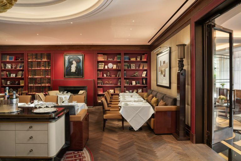 gatsby s room afternoon tea set up web zacandzac 25032024024412 768x512