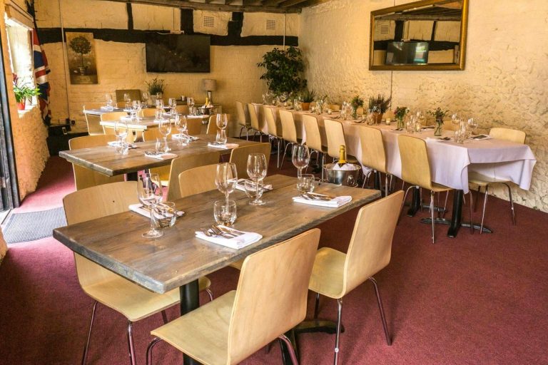 george and dragon hotel interior 768x512