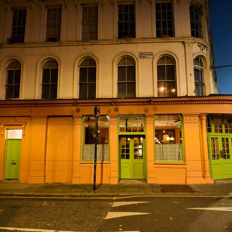 godet islington review 03122024110236 768x768