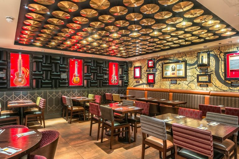 hard rock cafe piccadilly legends room 1 16102023114747 768x512