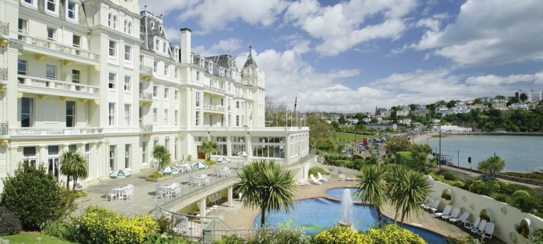 home bg hotel 768x346