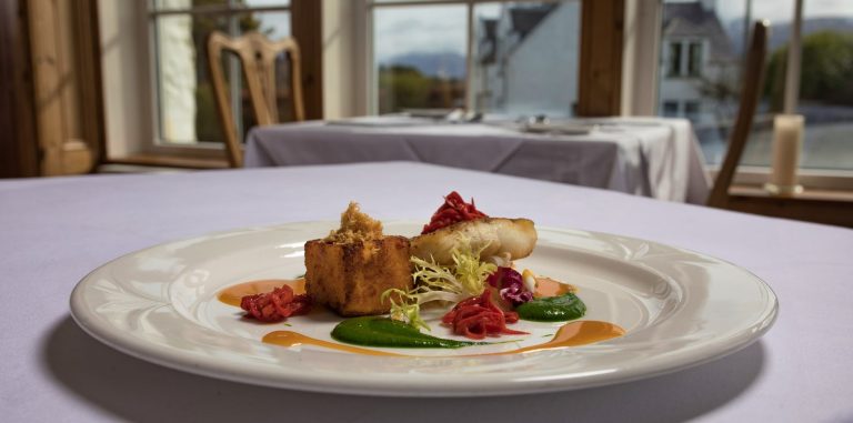 hotel eilean iarmain dininganddrinking birlinn1 12012024044417 768x381