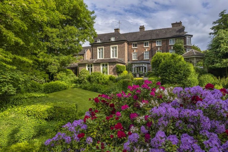 hotel front floral 2 29052024093506 768x512