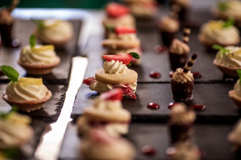 i sCbzFwT X5 768x512