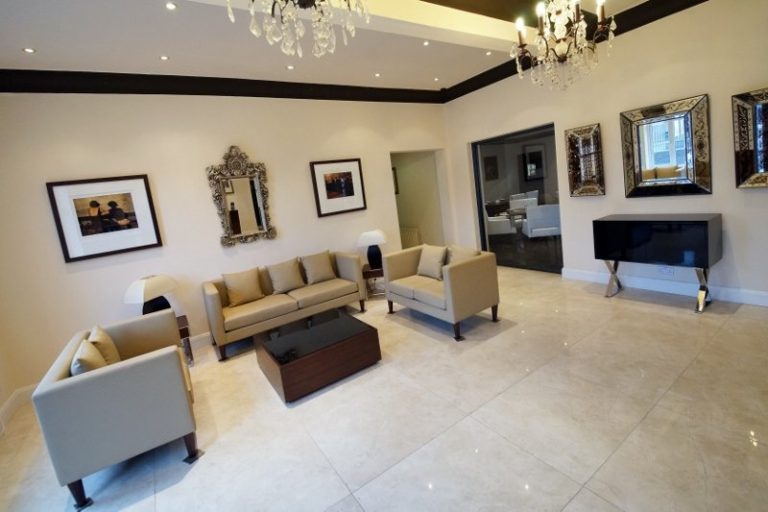 image ufjwhi 768x512