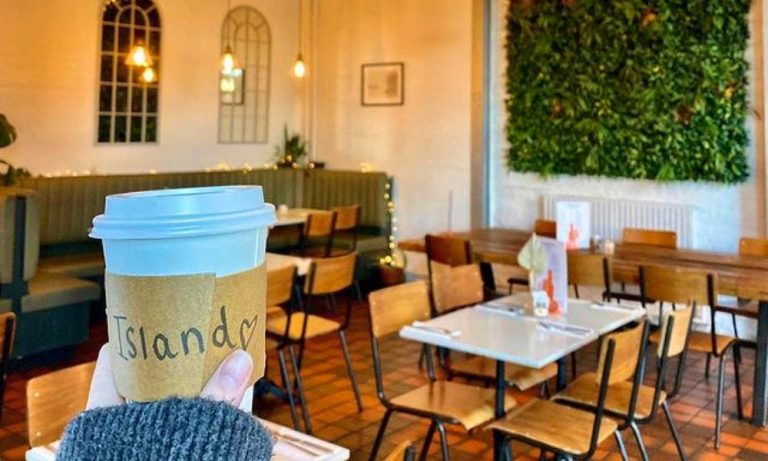 island cafebar 1  29122022083638 768x461