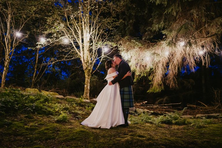 itsvictoriaphotography LeahStephenmrandmrsmclaren 1007 768x512