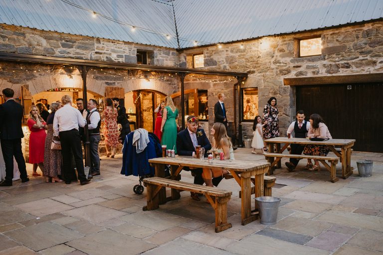 itsvictoriaphotography LeahStephenmrandmrsmclaren 982 768x512