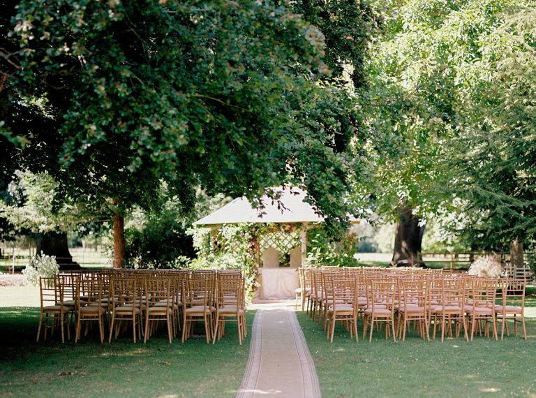 jane bourvis boho wedding maunsel house somerset 8 768x570