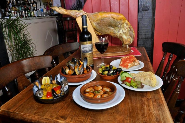 la paella menu 768x510