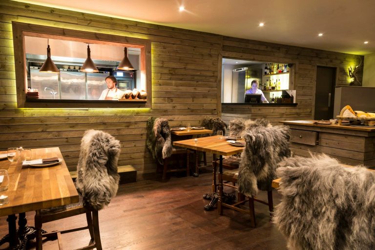 lake road kitchen opening times 11052021025554 768x512