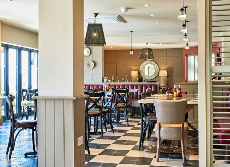 le club 10 23072019122311 768x557