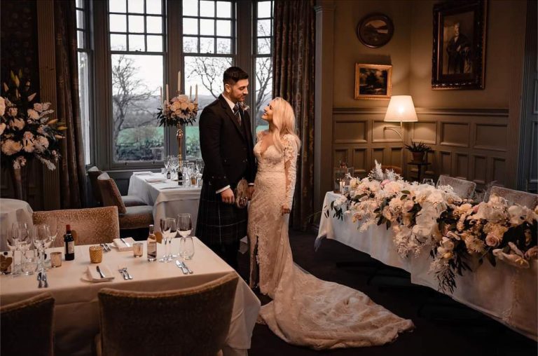 librarywedding 3 768x508